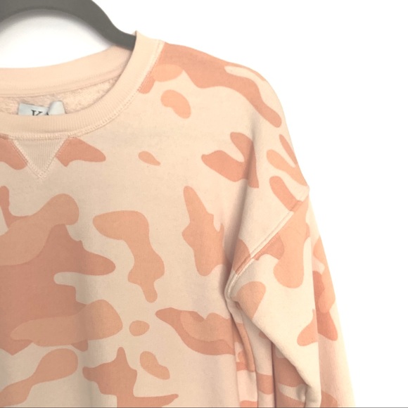 ZOE KARSSEN Pink / Peach Camo Crewneck Sweatshirt - Picture 4 of 10
